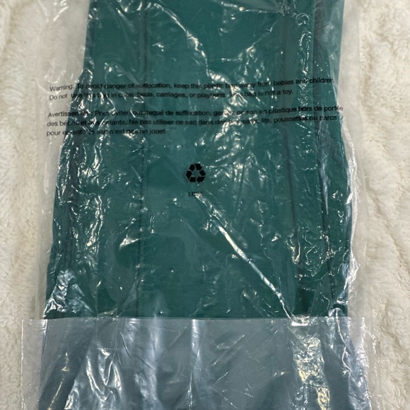 Lou & Grey Ponte Sporty Side Pocket Leggings - Picture 4 of 5